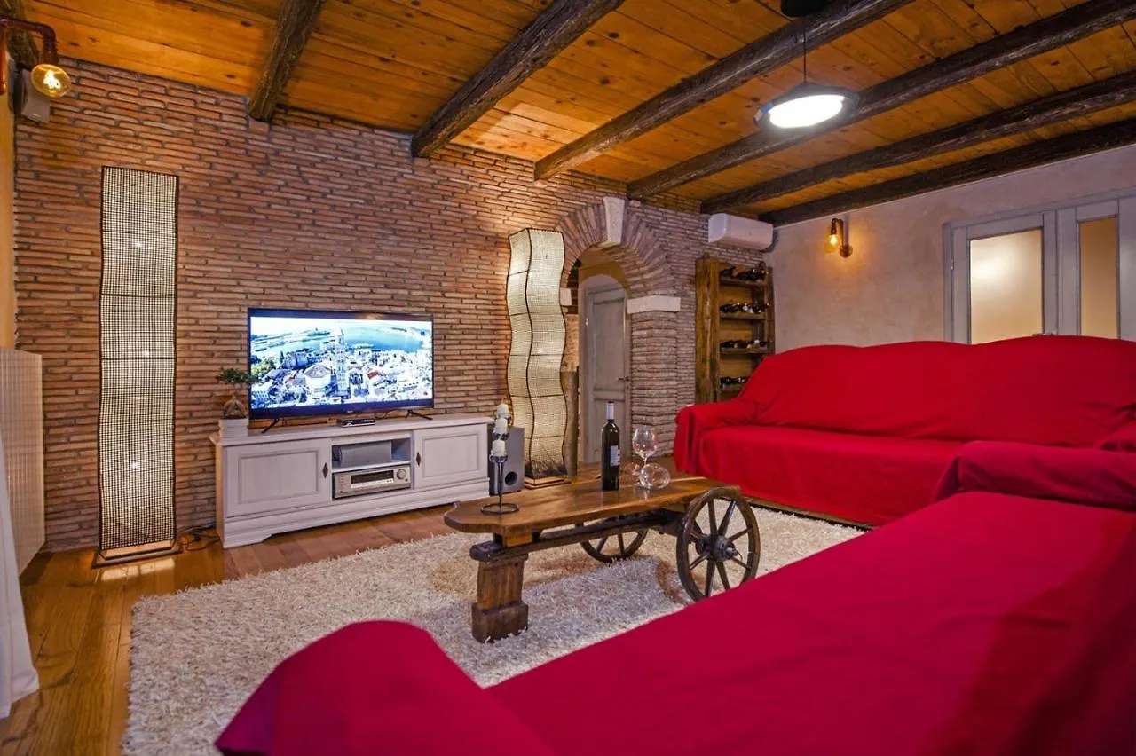 Exclusive Villa Tomani With Private Pool Krmed