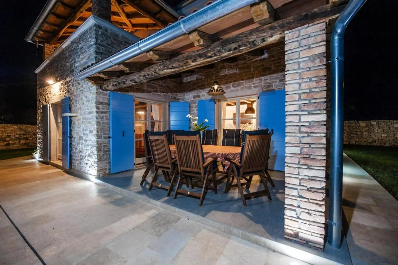 Exclusive Villa Tomani With Private Pool Krmed